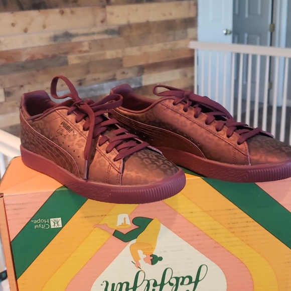 puma clyde maroon